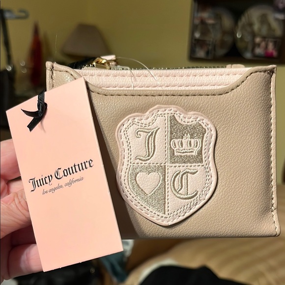 Juicy Couture Accessories - NWT Juicy Couture Beige and Pink Card Holder Small Wallet with ID and Coin
